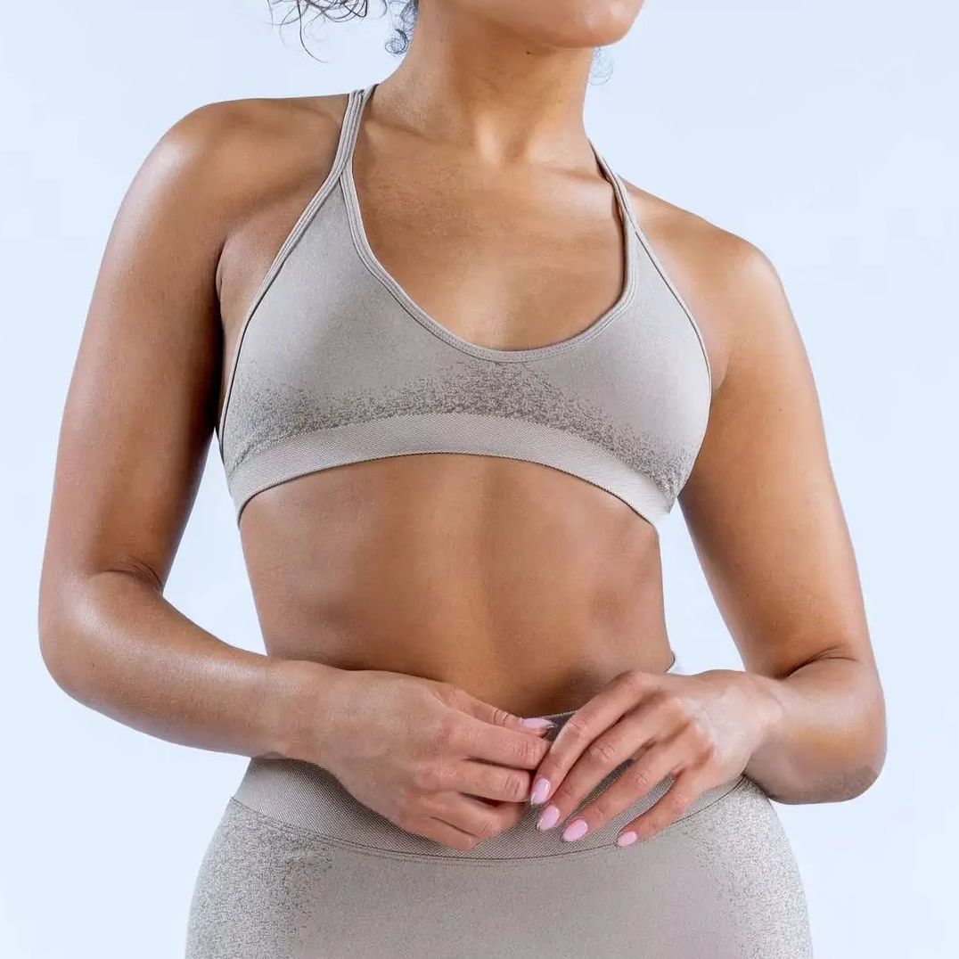 Geen logo's Ontsteken Cross Ba - Ignite Yoga Fitness recensie en prijs