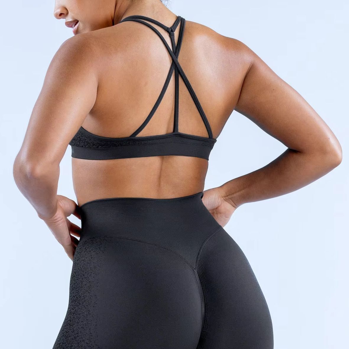 Geen logo's Ontsteken Cross Ba - Ignite Yoga Fitness recensie en prijs